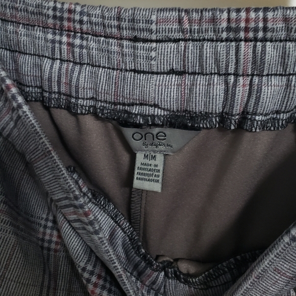 ONE BY CHAPTER ONE Grey Plaid Joggers Pants - Picture 6 of 8